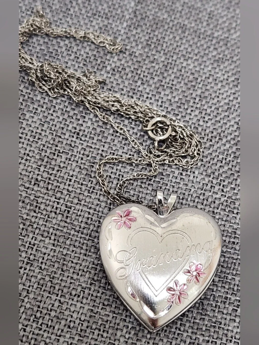 Grandma Sterling Silver Picture Locket & Chain. - Picture 1 of 7
